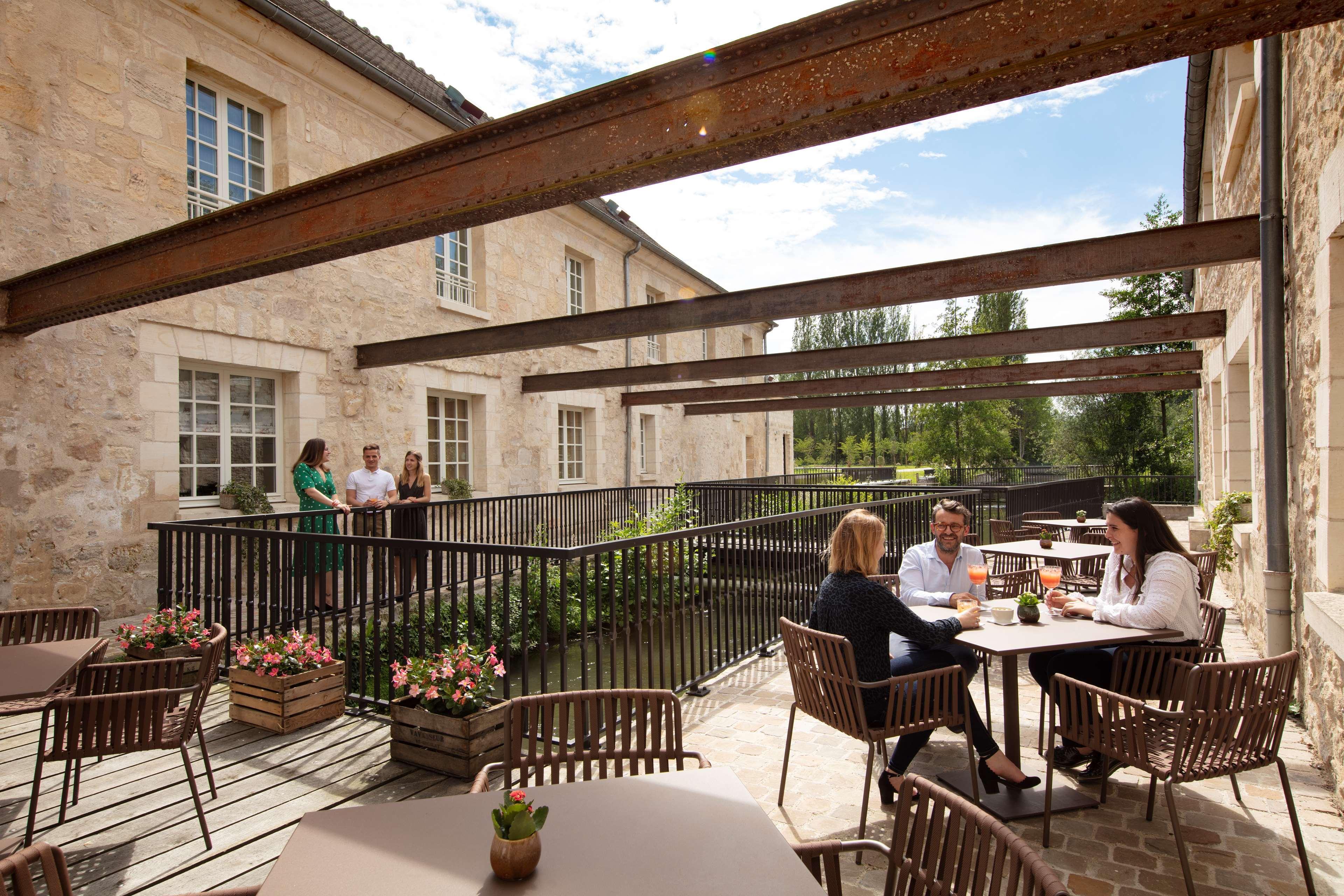 Hyatt Regency Chantilly Vineuil-Saint-Firmin Bagian luar foto